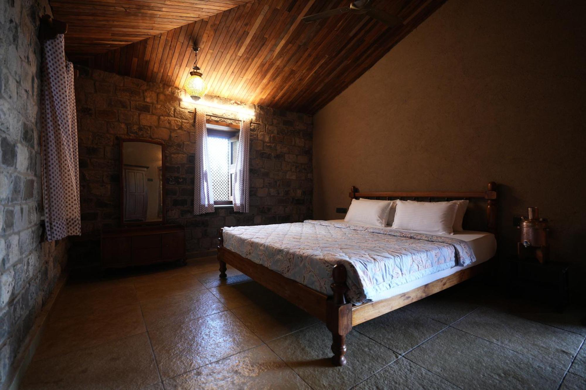 Nisarg Resort Kolhápur Kültér fotó