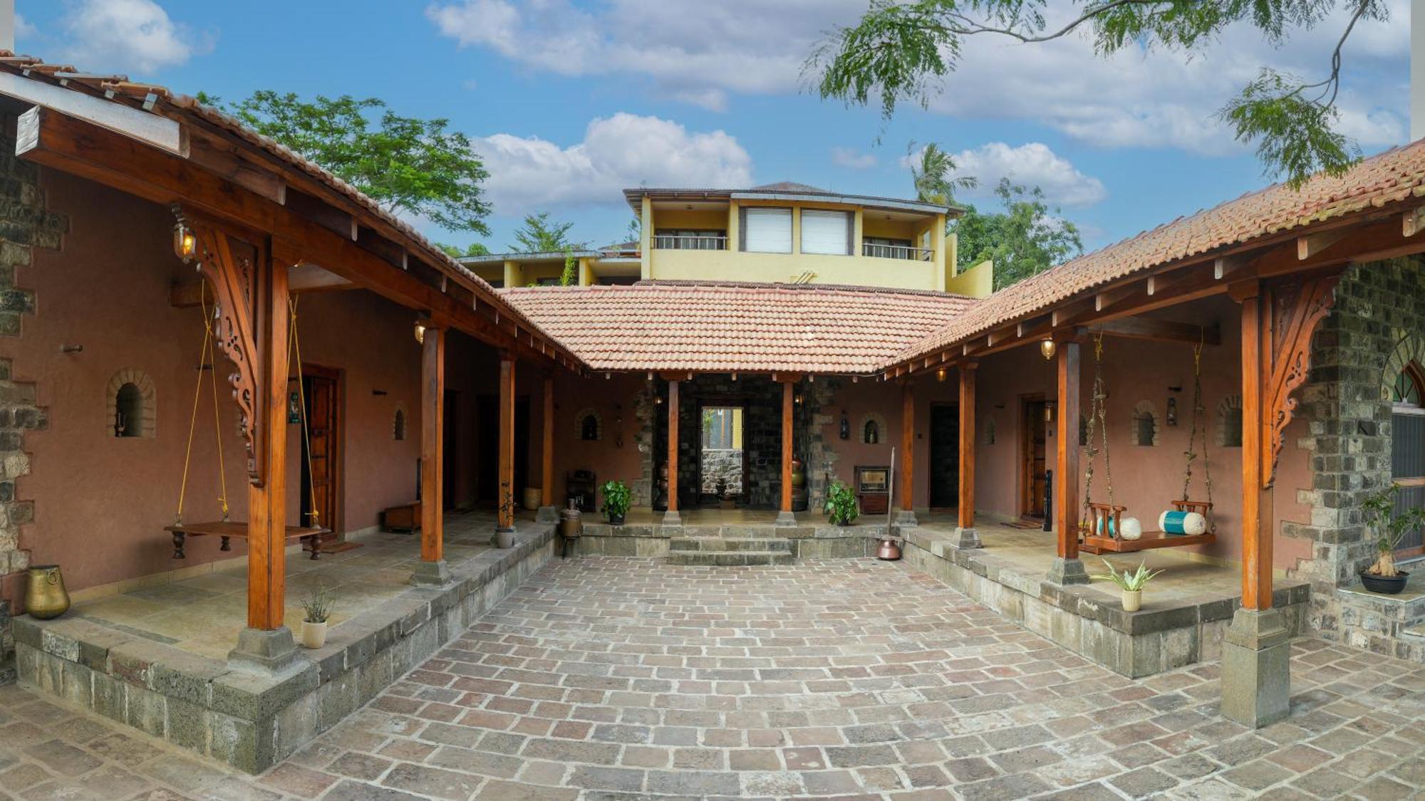 Nisarg Resort Kolhápur Kültér fotó
