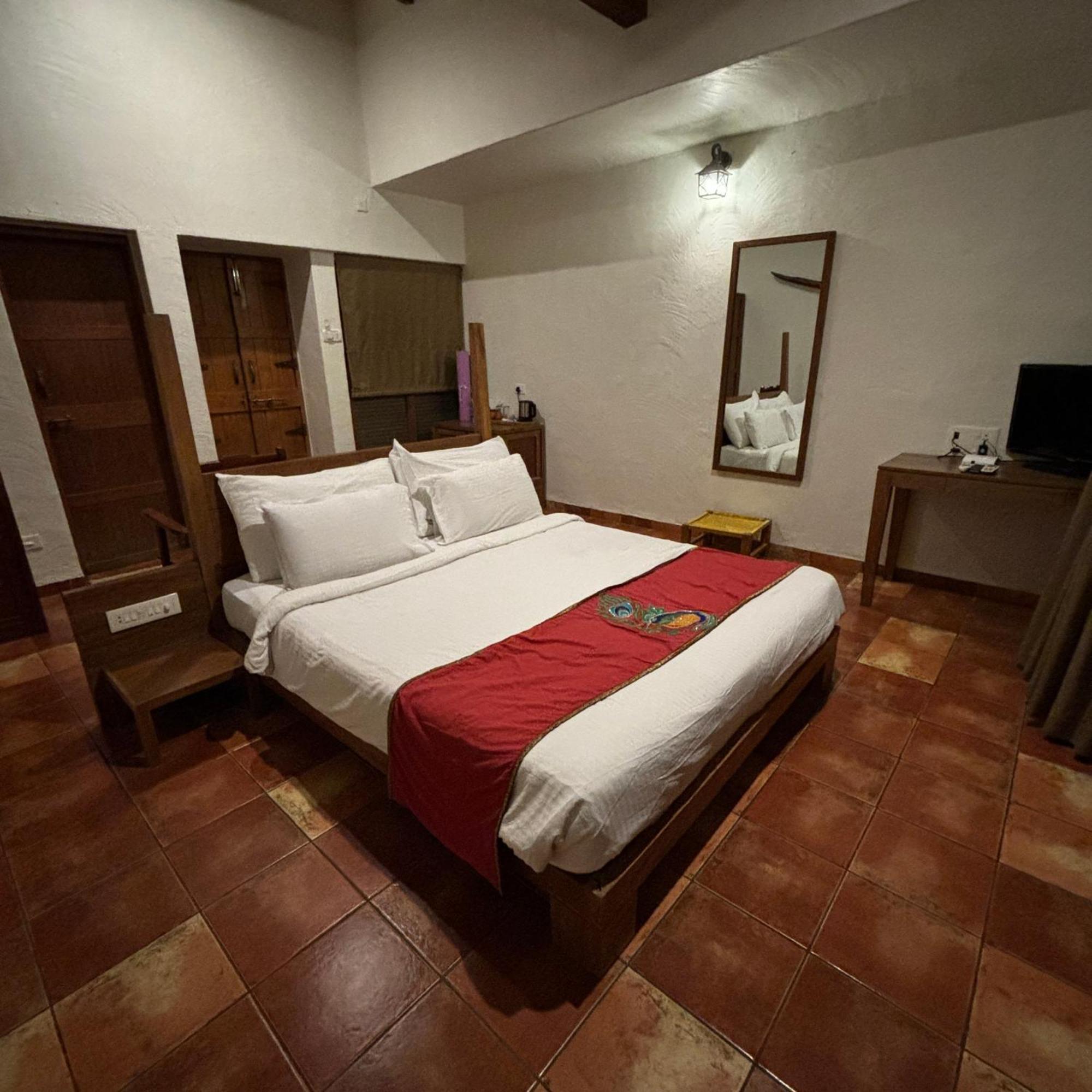Nisarg Resort Kolhápur Kültér fotó